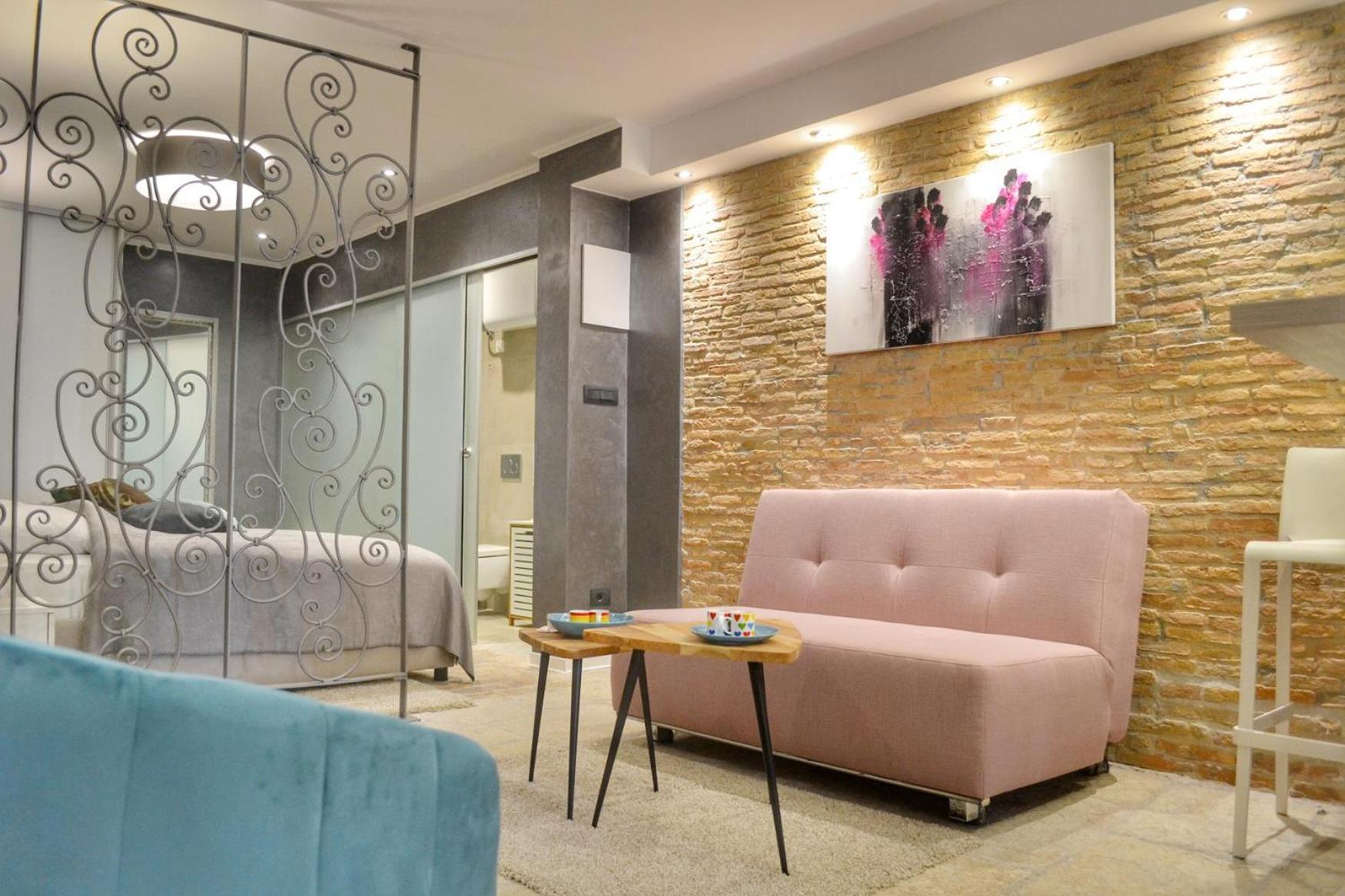 Eleven Apartament